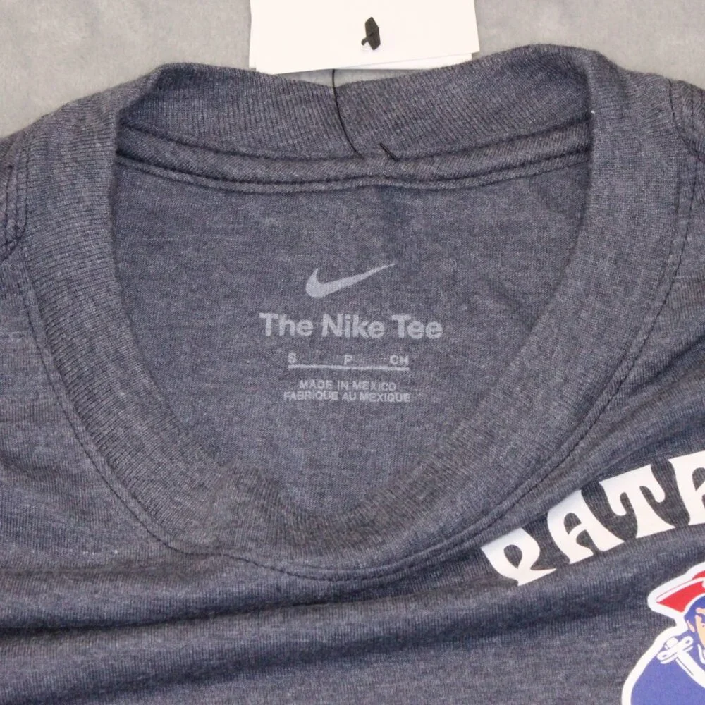 New England Patriots Short Sleeve Crew Neck Tee Men's - Picture 4 of 10